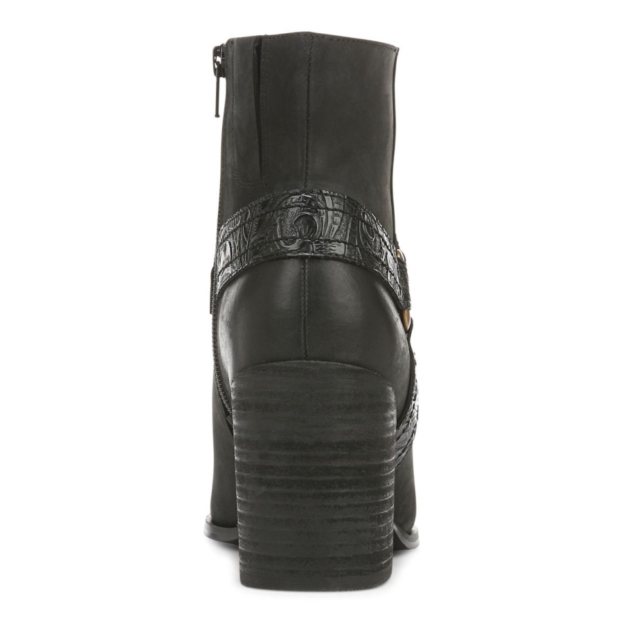 Carnelia Boot Black Vionic