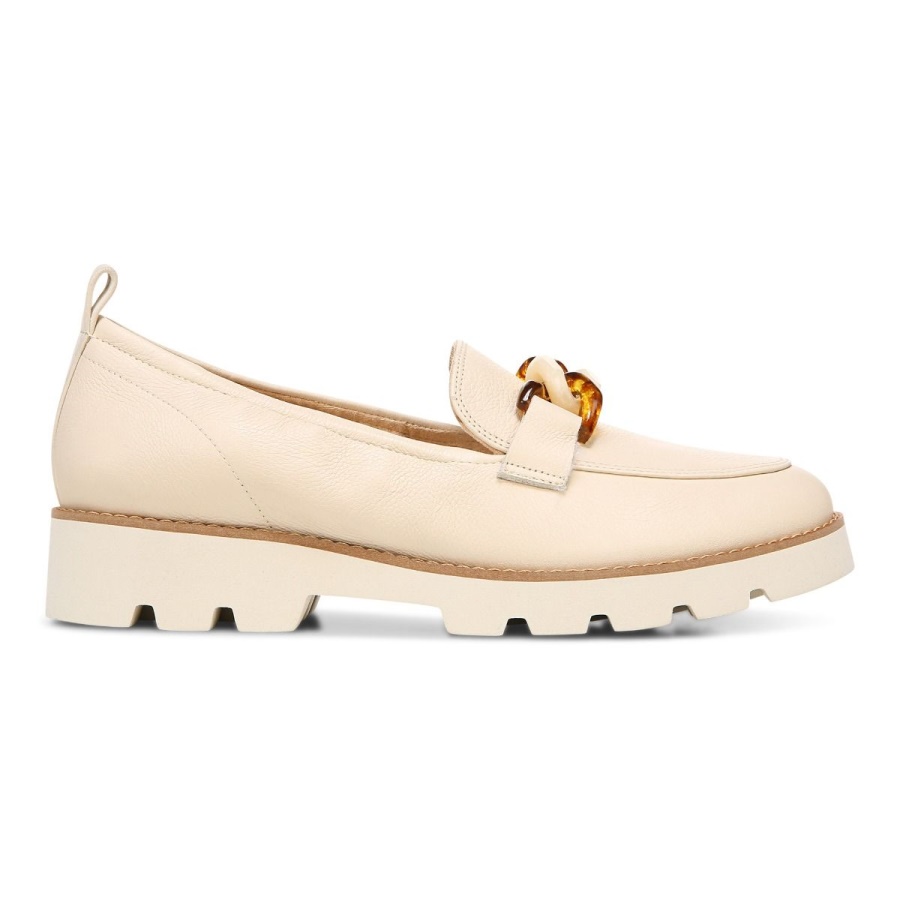 Cynthia Loafer Cream Nubuck Vionic