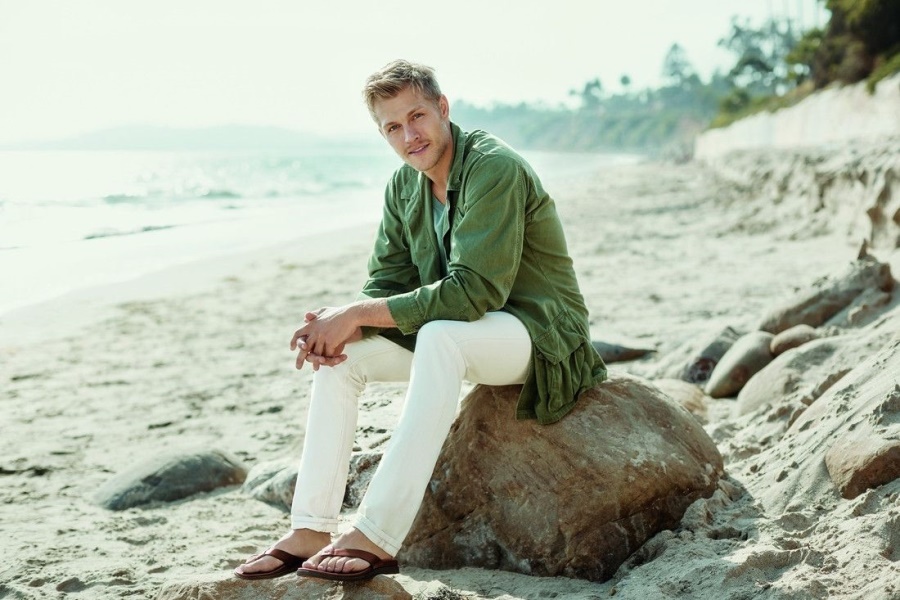 Elijah Toe Post Sandal Brown Vionic