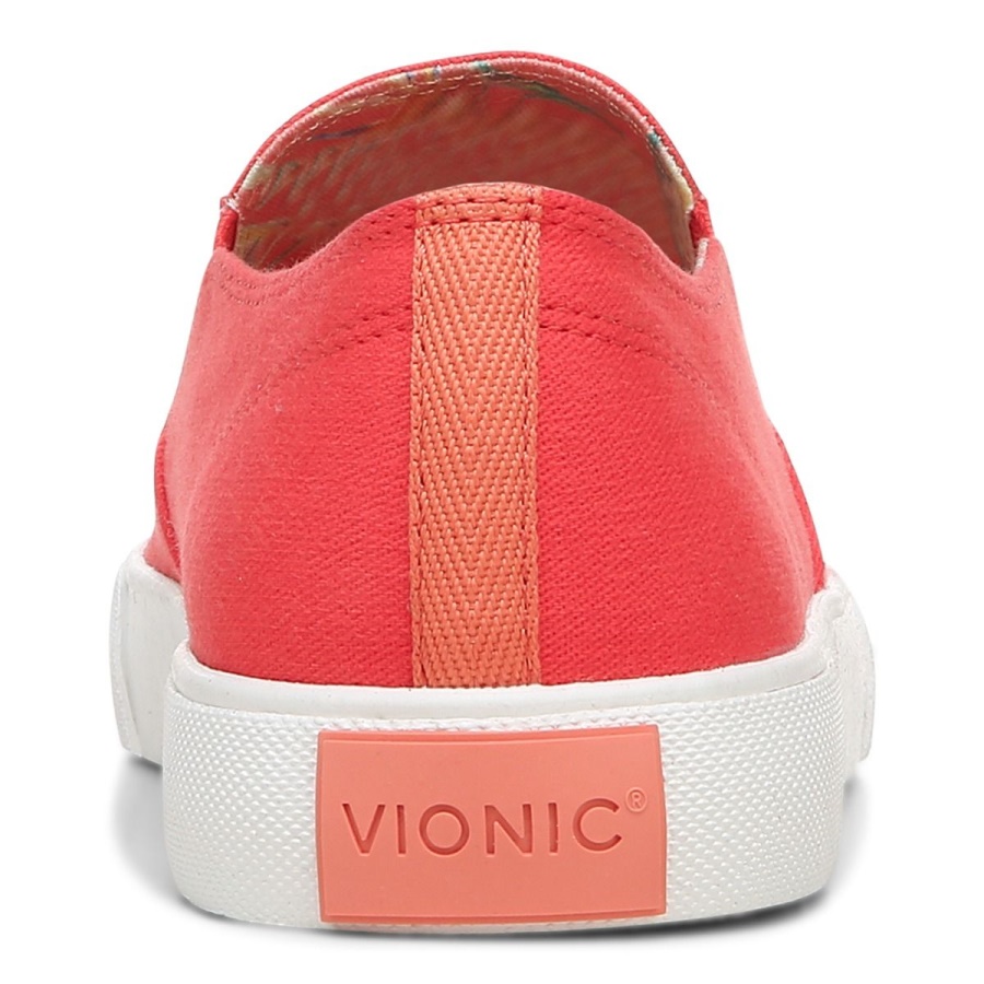 Groove Slip on Sneaker Poppy Vionic