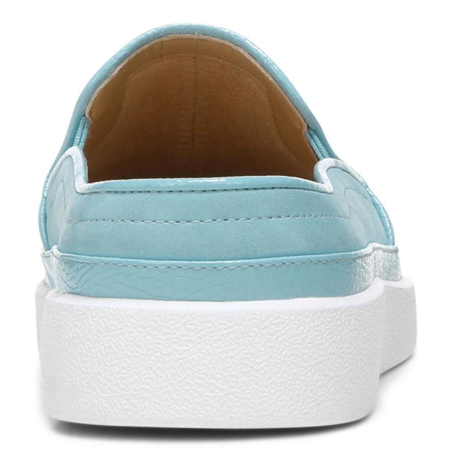 Vionic Effortless Slip on Sneaker Porcelain Blue