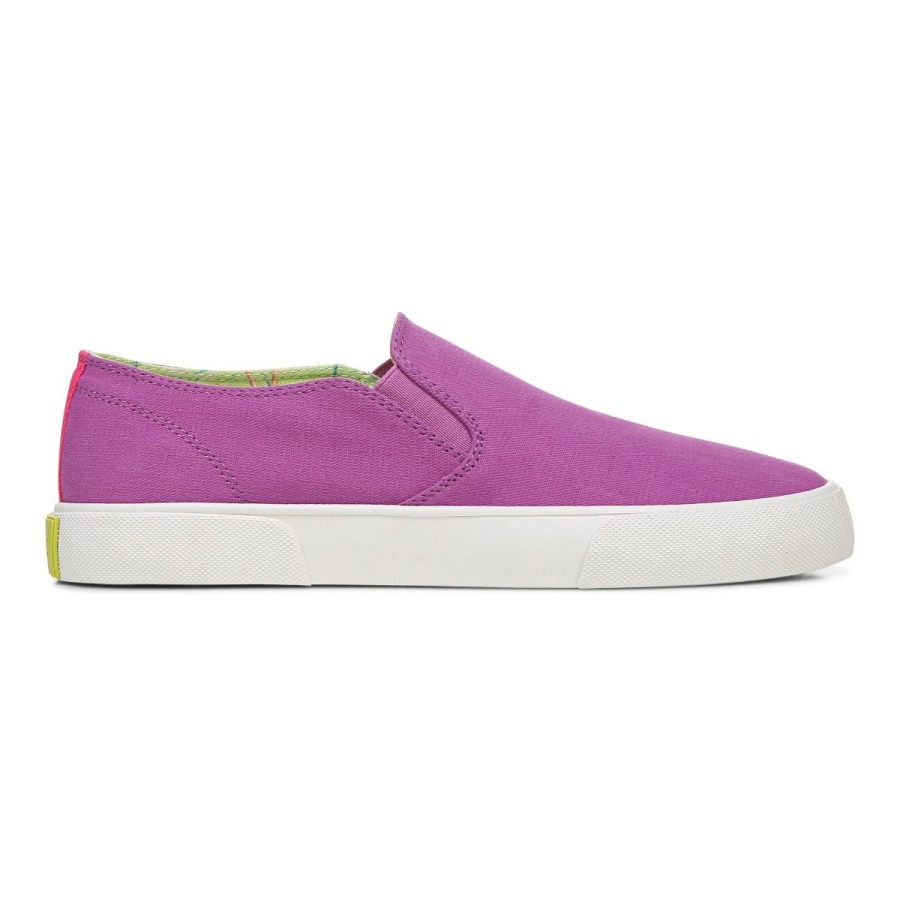 Vionic Wild Berry Groove Slip on Sneaker