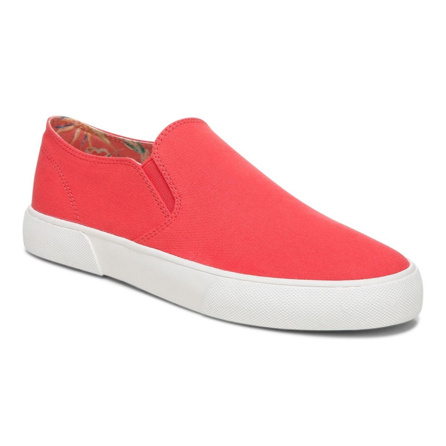 Groove Slip on Sneaker Poppy Vionic