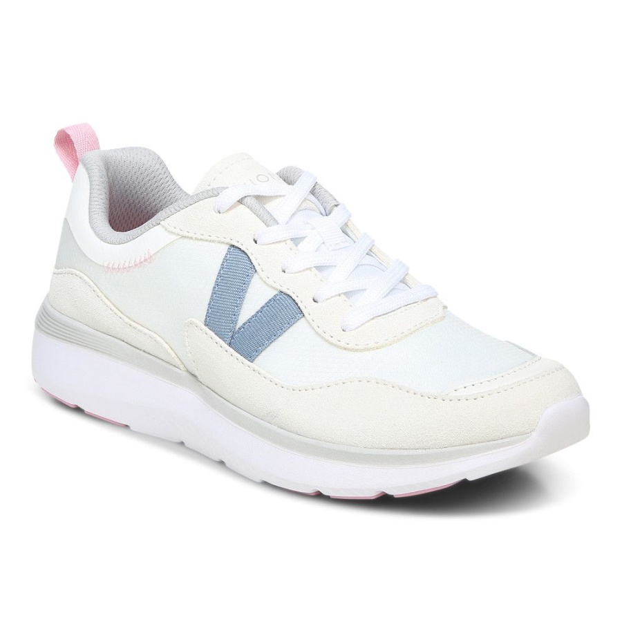 Ayse Trainer White Vionic